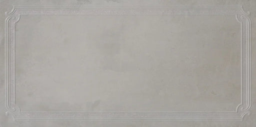 Dettaglio piastrella in gres porcellanato effetto boiserie tono su tono della Collezione Evoque di Ceramica Settecento, Decoro Boiserie Titanio 60x120