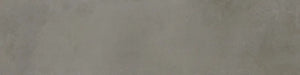 Dettaglio piastrella da pavimento in gres porcellanato effetto cemento 30x120 cm, della collezione Evoque, colore Cemento, di Ceramica Settecento
