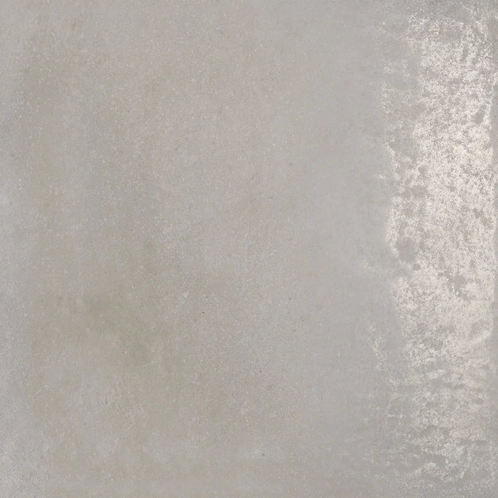Dettaglio piastrella da pavimento in gres porcellanato effetto cemento lappato 60x60 cm, della collezione Evoque, colore Titanio, di Ceramica Settecento