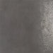Dettaglio piastrella da pavimento in gres porcellanato effetto cemento lappato 60x60 cm, della collezione Evoque, colore Coal, di Ceramica Settecento
