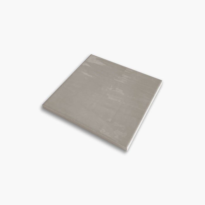 Foto del rivestimento Kakil Glossy della collezione Flow di Keradom.