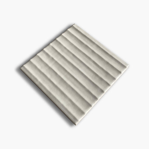 Foto del rivestimento Moon Wave Matt della collezione FLOW di Keradom.