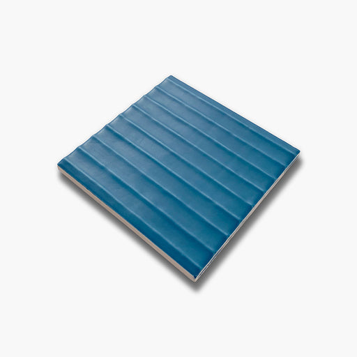 Foto del rivestimento Teal Wave Matt della collezione Flow di Keradom.