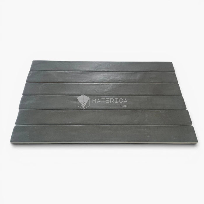 Foto piastrelle per pavimento e rivestimento in gres porcellanato effetto mattoncino opaco 4.8x45 cm della collezione Graffiti, colore Charcoal di Ceramica Rondine