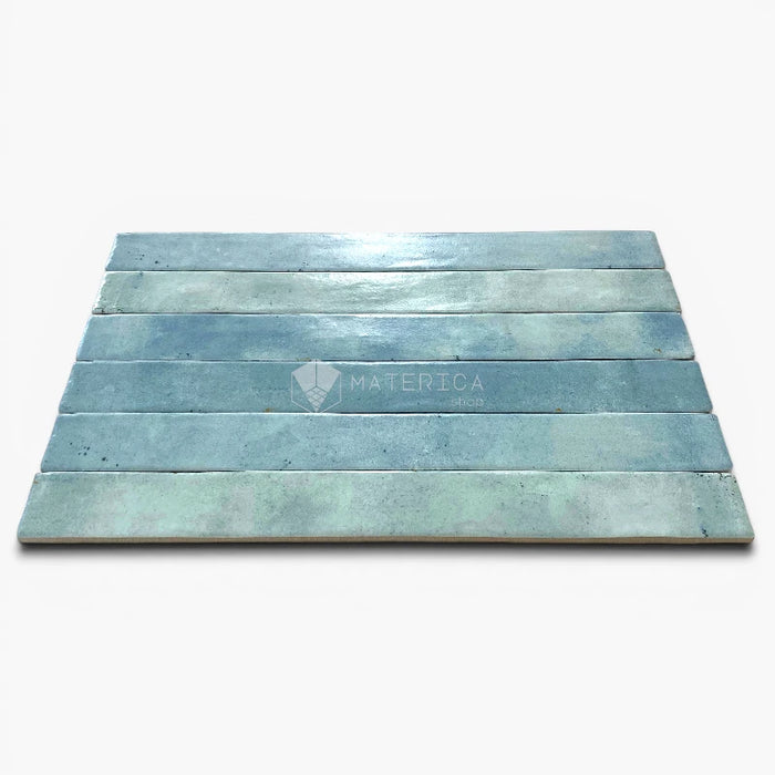 Foto piastrelle per pavimento e rivestimento in gres porcellanato effetto mattoncino opaco 4.8x45 cm della collezione Graffiti, colore Sky di Ceramica Rondine