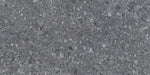 Piastrella in gres porcellanato effetto marmetta della collezione Gravelux di Ceramica Rondine, formato 30x60 cm, colore Anthracite