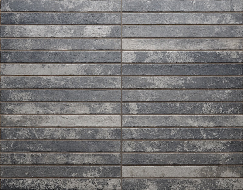 Dettaglio posato piastrella per pavimento e rivestimento in gres porcellanato effetto mattoncino opaco 4.8x45 cm della collezione Harlem, colore Dark Grey di Ceramica Rondine