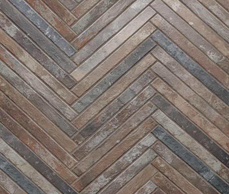 Dettaglio posato piastrella per pavimento e rivestimento in gres porcellanato effetto mattoncino opaco 4.8x45 cm della collezione Harlem, colore Multicolor di Ceramica Rondine