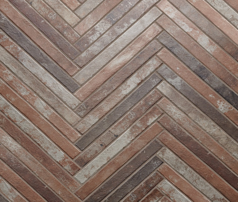 Dettaglio posato piastrella per pavimento e rivestimento in gres porcellanato effetto mattoncino opaco 4.8x45 cm della collezione Harlem, colore Red di Ceramica Rondine