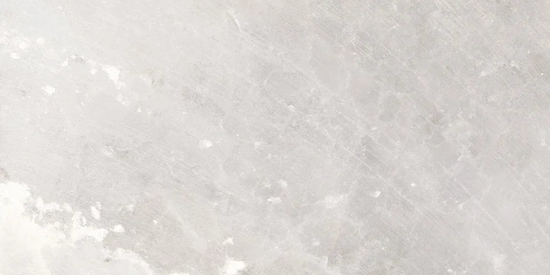 Piastrella in gres porcellanato effetto marmo naturale della collezione Himalaya di Ceramica Rondine, formato 30x60 cm, colore Light Grey