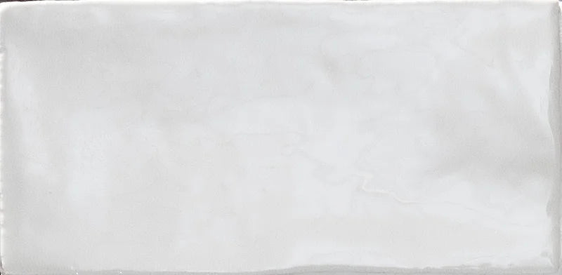 Dettaglio Piastrella da rivestimento in pasta bianca serie Hops di 41zero42, effetto mattoncino artigianale lucido, formato 7.5x15 cm, Colore Lux White