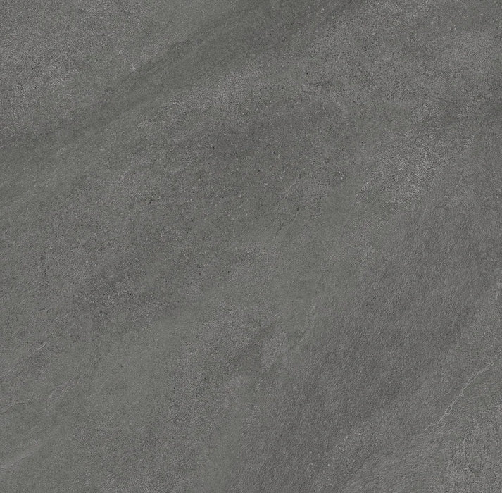 Piastrella ArkiStone Carbone di Idea Ceramica in gres porcellanato effetto pietra 60x60 cm per pavimenti e rivestimenti contemporanei