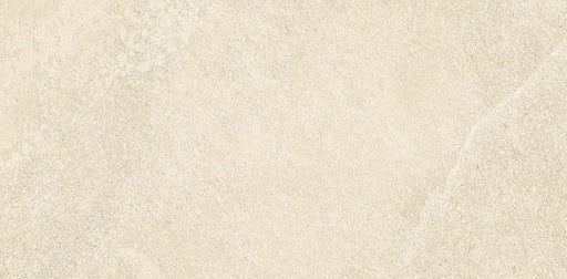 Piastrella ArkiStone Vanilla di Idea Ceramica in gres porcellanato effetto pietra 30x60 cm per pavimenti e rivestimenti esterni contemporanei