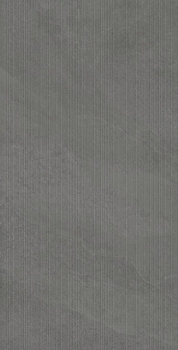 Piastrella ArkiStone Carbone Strutturato di Idea Ceramica in gres porcellanato effetto pietra rigata 60x120 cm per rivestimenti contemporanei