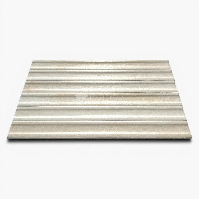 Foto piastrelle per rivestimento interno in gres porcellanato effetto mattoncino della collezione Iridescent di Ceramica Rondine, formato 4.8x45 cm, colore 3D Hump Ivory