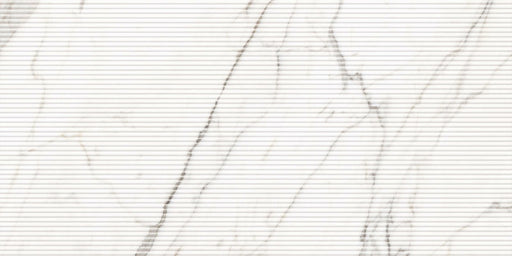 Dettaglio piastrella per rivestimenti in gres porcellanato effetto marmo bianco della collezione Versilia di Ceramiche Keope, formato 60x120, colore Borghini White