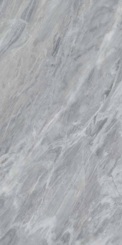 Dettaglio piastrella per pavimenti e rivestimenti in gres porcellanato effetto marmo grigio della collezione Versilia di Ceramiche Keope, formato 60x120, colore Nuvolato Grey