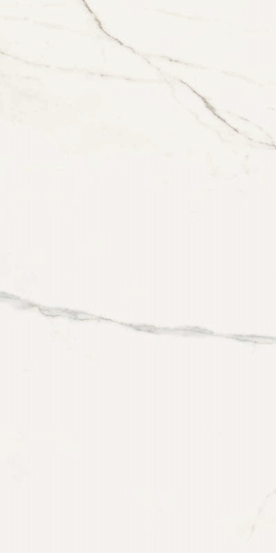 Dettaglio piastrella per pavimenti e rivestimenti in gres porcellanato effetto marmo bianco della collezione Versilia di Ceramiche Keope, formato 60x120, colore Assoluto White 