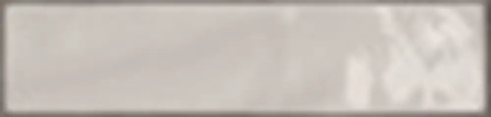 Dettaglio piastrella per rivestimento in ceramica effetto mattoncino Lucido 7,6x30,5 cm della collezione Karma, colore Bianco di Ceramica Settecento