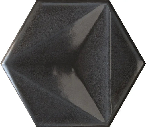 Dettaglio piastrella per rivestimento in ceramica formato esagonale Lucido 15,1x17,3 cm della collezione Karma, colore Grafite di Ceramica Settecento