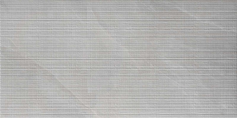 dettaglio piastrella per rivestimento effetto pietra ardesia rigato. collezione Ubik, formato 60x120, colore Grey