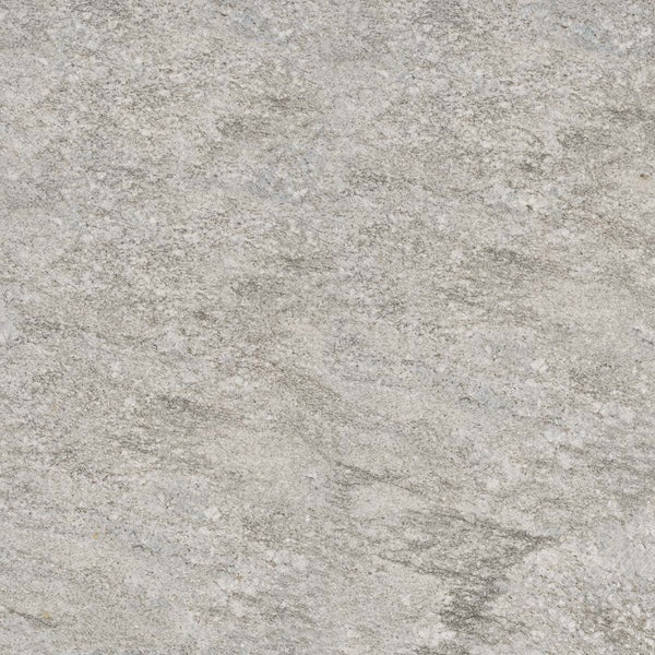 Dettaglio piastrella in gres porcellanato effetto pietra per esterni. Percorsi Frame di ceramiche keope 60x60 antiscivolo colore Plima Silver