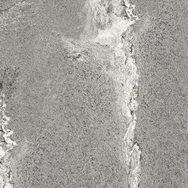 Dettaglio piastrella in gres porcellanato effetto pietra per esterni. Percorsi Frame di ceramiche keope 60x60 antiscivolo colore Gneiss Grey