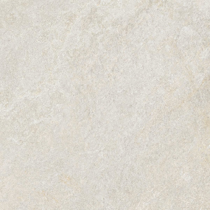 dettaglio piastrella per pavimento e rivestimento effetto pietra quarzite. collezione Arkè, formato 60x60 per esterni, colore Ivory