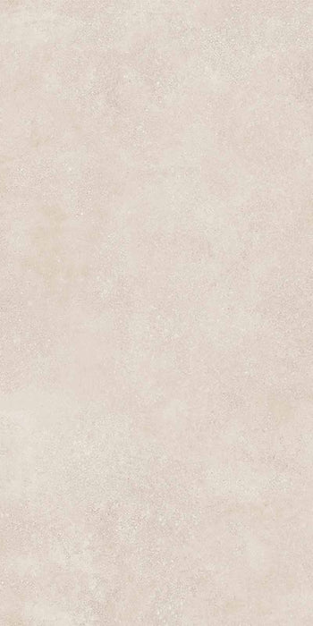 Dettaglio piastrella in gres porcellanato effetto cemento, Ceramiche Keope - Collezione Geo, formato 60x120 cm, finitura Structured R10, colore White. Ideale per pavimenti e rivestimenti di design.