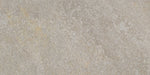 dettaglio piastrella per pavimento e rivestimento effetto pietra quarzite. collezione Arkè, formato 30x60 per esterni, colore Grey