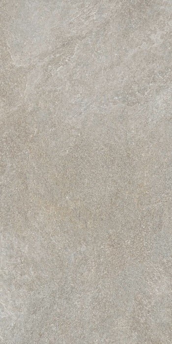 Dettaglio piastrella per pavimento e rivestimento in gres porcellanato effetto pietra quarzite di Ceramiche Keope, collezione Arkè, formato 60x120, colore Grey