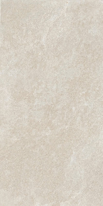Dettaglio piastrella per pavimento e rivestimento in gres porcellanato effetto pietra quarzite di Ceramiche Keope, collezione Arkè, formato 60x120, colore Ivory