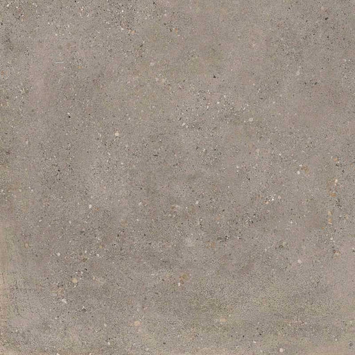 Dettaglio piastrella in gres porcellanato effetto cemento, Ceramiche Keope - Collezione District, formato 60x60 cm, finitura spazzolata R10, colore Grey. Ideale per pavimenti e rivestimenti di design.