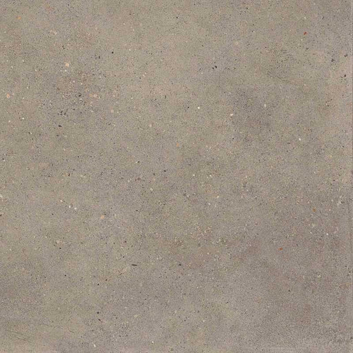 Dettaglio piastrella in gres porcellanato effetto cemento, Ceramiche Keope - Collezione District, formato 60x60 cm, finitura spazzolata R10, colore Grey. Ideale per pavimenti e rivestimenti di design.