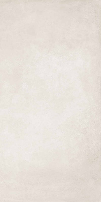 Dettaglio piastrella in gres porcellanato effetto metallo. Plate di ceramiche keope 60x120 colore Zinc