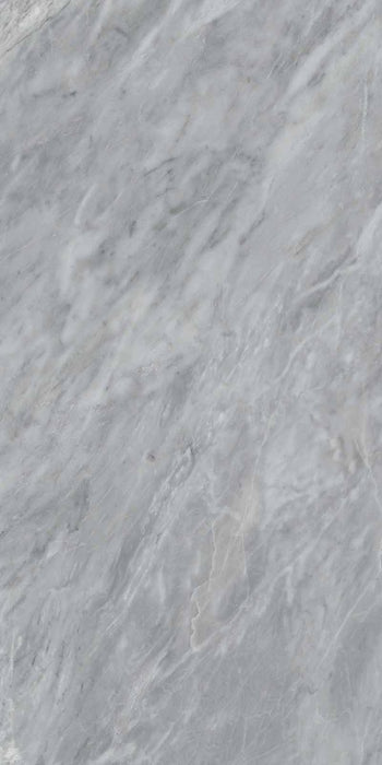 Dettaglio piastrella per pavimenti e rivestimenti in gres porcellanato effetto marmo grigio della collezione Versilia di Ceramiche Keope, formato 60x120, colore Nuvolato Grey