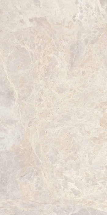 Dettaglio piastrella per pavimenti e rivestimenti in gres porcellanato effetto marmo grigio della collezione Versilia di Ceramiche Keope, formato 60x120, colore Fiorito Ivory