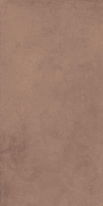 Piastrella per pavimenti e rivestimenti in gres effetto cemento della collezione Moov Up di ceramiche Keope, formato 60x120 cm, colore Coffee