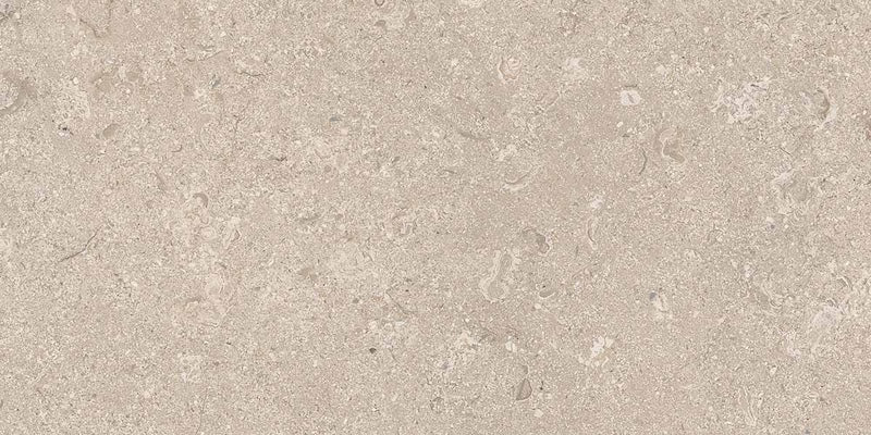 Dettaglio piastrella in gres porcellanato effetto pietra, Ceramiche Keope - Collezione Heritage, formato 30x60 cm, finitura ANTISCIVOLO R11, colore Ivory. Ideale per pavimenti e rivestimenti esterni di design.