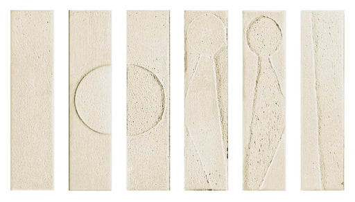 Dettaglio piastrella da rivestimento in gres porcellanato effetto etnico e effetto mattoncino 4,5x18,6 cm, della collezione Koinè, colore Gesso, di Ceramica Settecento