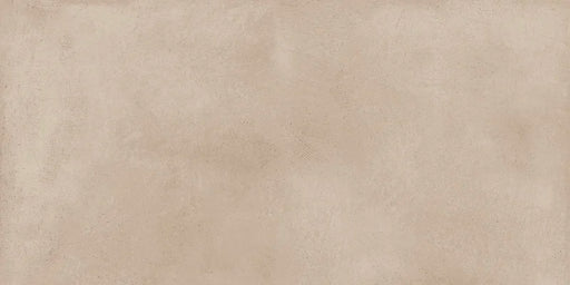 Dettaglio piastrella per pavimenti in gres porcellanato effetto resina 45x90 della collezione Koinè, colore Sabbia, di Ceramica Settecento