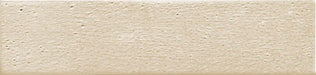 Dettaglio piastrella da rivestimento in gres porcellanato effetto materico e effetto mattoncino 4,5x18,6 cm, della collezione Koinè, colore Sabbia, di Ceramica Settecento