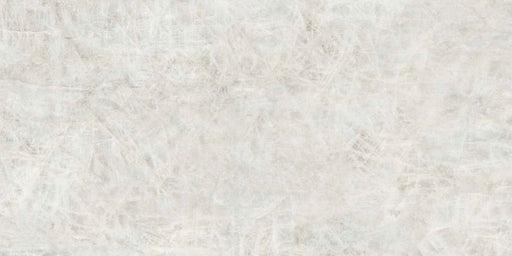 Piastrella per pavimenti e rivestimenti dal design sofisticato ed elegante in gres porcellanato effetto marmo lucido, ideale per ambienti moderni e raffinati. Collezione La Marmoteca di Gardenia Orchidea, formato 60x120 cm, colore Frozen