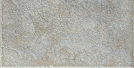 Dettaglio piastrella per pavimento in gres porcellanato effetto cotto della collezione Lathemar di Alfalux, formato 15x30 cm, colore Grigio