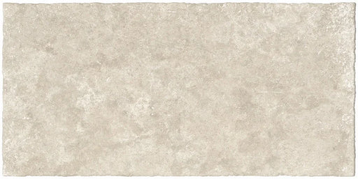 Piastrella antiscivolo R11 Levante di Savoia Italia in gres porcellanato effetto pietra 30x60 cm con bordo irregolare anticato per pavimenti esterni rustici
