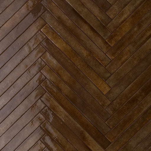 Rivestimento interno in gres porcellanato effetto mattoncino lucido posato a spina di pesce, collezione Life di Ceramica Rondine, formato 4.8x45 cm, colore Chocolate