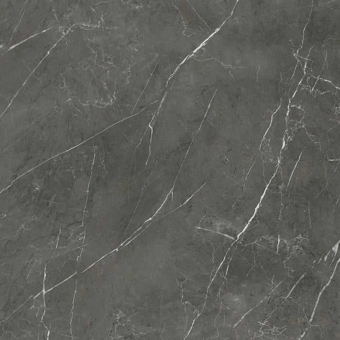 dettaglio piastrella per pavimenti e rivestimenti in gres porcellanato effetto marmo lucido, della collezione La Marmoteca di Gardenia Orchidea, formato 120x120, colore Grey Stone