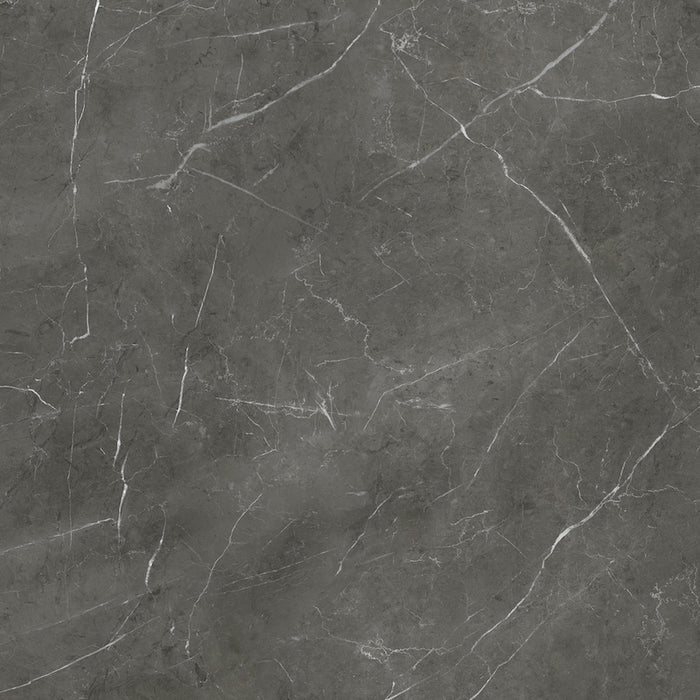 dettaglio piastrella per pavimenti e rivestimenti in gres porcellanato effetto marmo lucido, della collezione La Marmoteca di Gardenia Orchidea, formato 120x120, colore Grey Stone