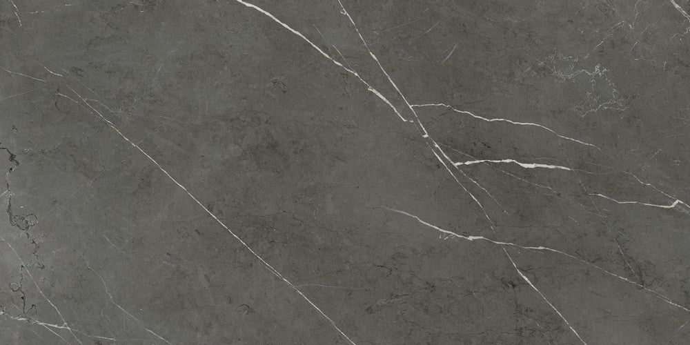 Dettaglio Piastrella per pavimento e rivestimento in gres porcellanato effetto marmo lucido, serie La Marmoteca di Gardenia orchidea, colore grey stone 60x120 lux 3