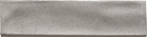 Dettaglio piastrella per rivestimento in gres porcellanato effetto mattoncino opaco 4.8x20 cm della collezione Marrakech, colore Light Grey di Ceramica Rondine
